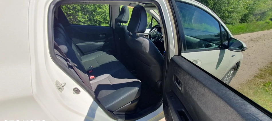 Toyota Yaris cena 29900 przebieg: 148000, rok produkcji 2013 z Białobrzegi małe 56
